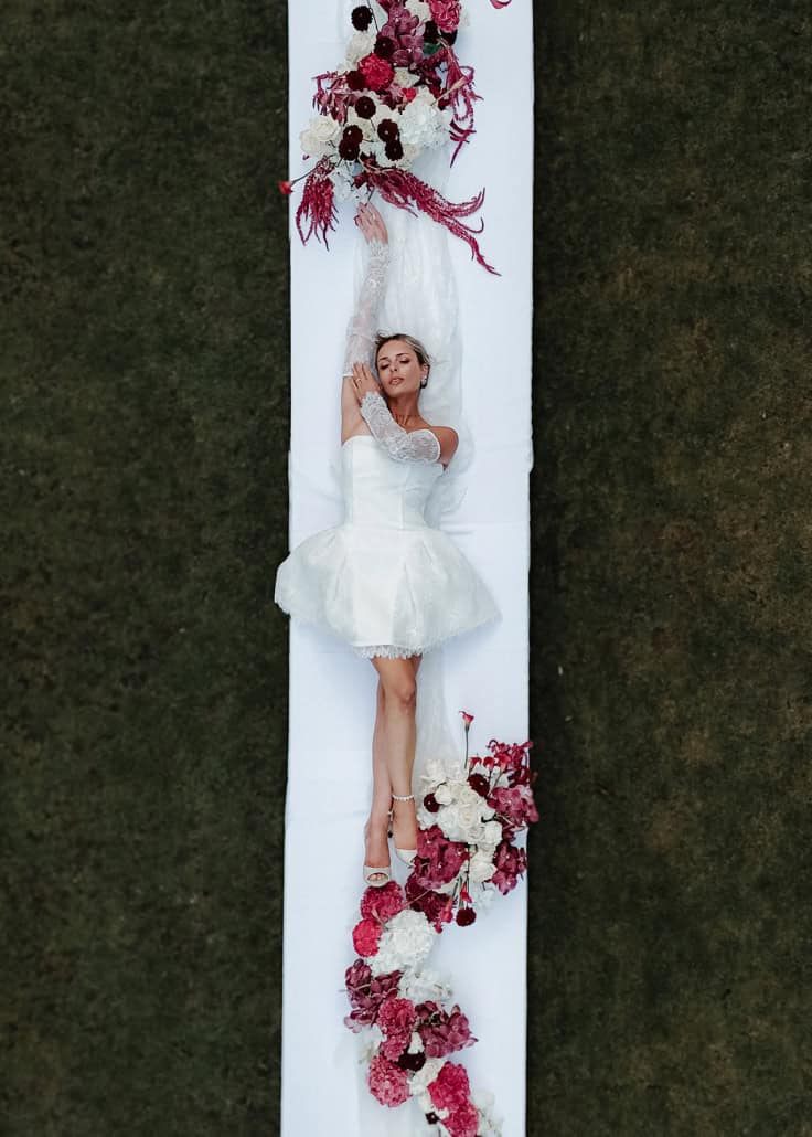 braut-in-kurzem-party-brautkleid2